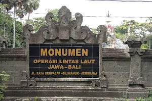 Monumen Operasi Lintas Laut Jawa - Bali image