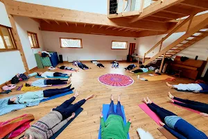 Shakti Yoga 74 - Yoga Kundalini À Visée Thérapeutique image