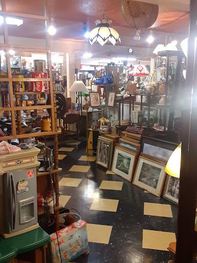 Thrift Store «Little Shop of Hoarders», reviews and photos, 2251 Main St, Springfield, OR 97477, USA