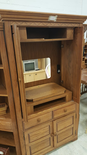 Thrift Store «MCB (Missouri Council of the Blind) Thrift Store», reviews and photos, 2713 N Kansas Expy, Springfield, MO 65803, USA