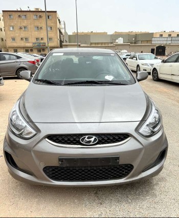 معرض عبدالله الوشمي للسيارات 