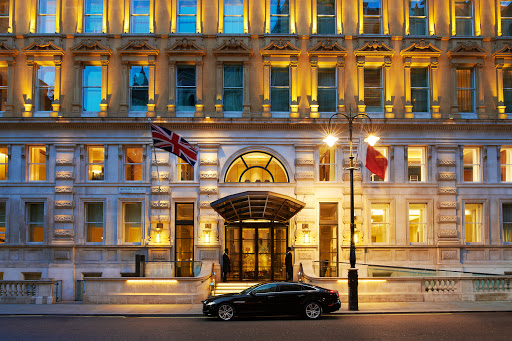 Hotels, dinners and shows in London