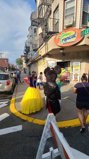 Supermarket «Tropical Supermarket», reviews and photos, 2400 Central Ave, Union City, NJ 07087, USA