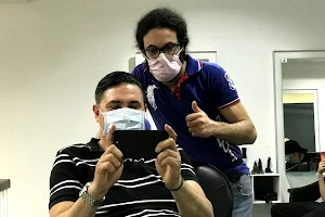 Roberto’s Salon Friseur image