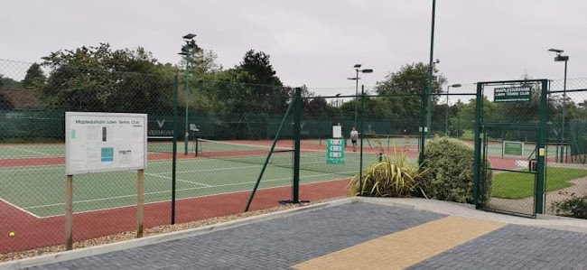 Comments and reviews of Mapledurham Lawn Tennis Club