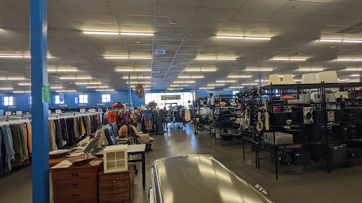 Thrift Store «Cotton & Greenway Goodwill Retail Store & Donation Center», reviews and photos, 15190 N Cotton Ln, Surprise, AZ 85388, USA