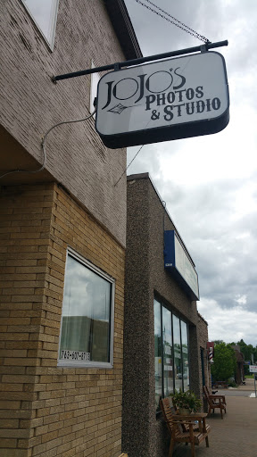 JoJo's Photos & Studio LLC