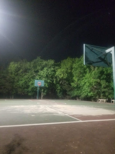 Park «Gilbert Garza Park», reviews and photos, 1450 Mira Vista, San Antonio, TX 78228, USA