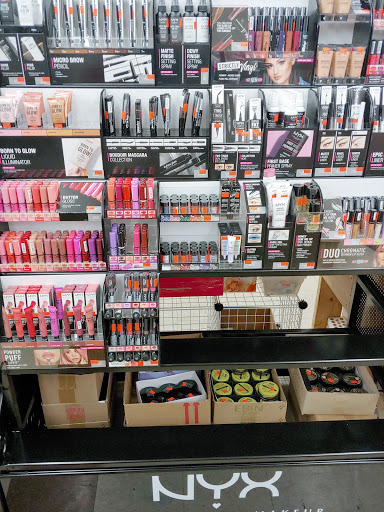Beauty Supply Store «CTK Beauty Supply», reviews and photos, 14400 Pulaski Rd, Midlothian, IL 60445, USA