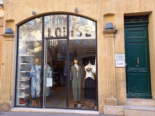 Magasin de vêtements pour femmes Mademoiselle Louise Aix-en-Provence