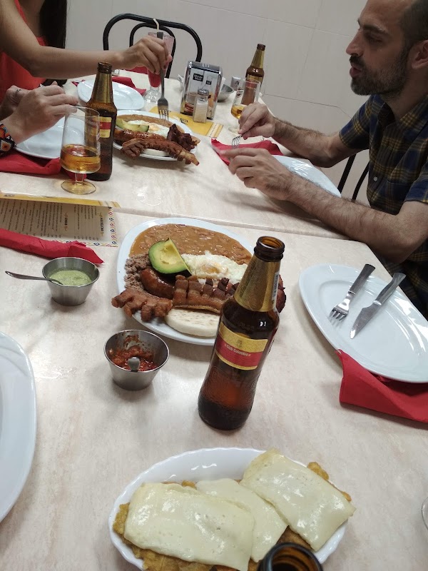 Delicias El Paisa