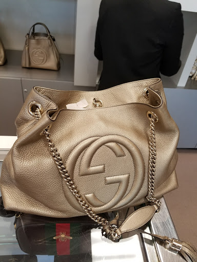 Boutique «Gucci Outlet», reviews and photos, 50 Hartz Way, Secaucus, NJ 07094, USA