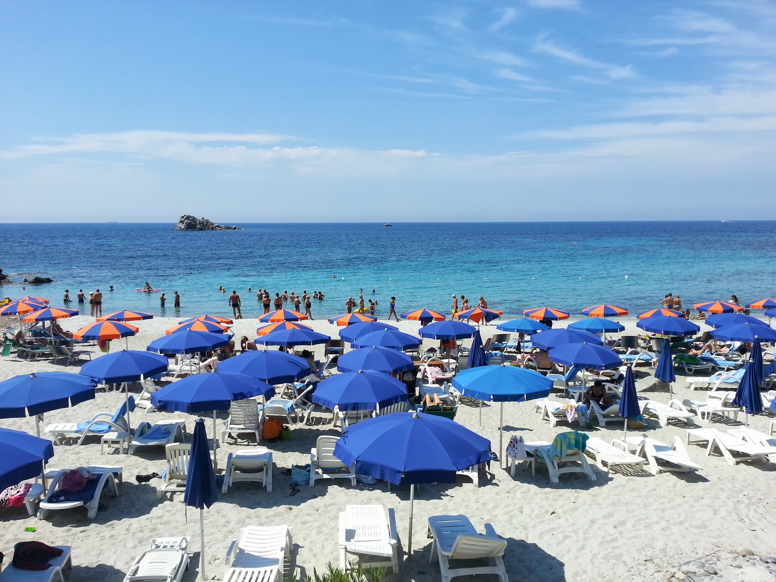 Fotografija Plaža Piscadeddus II z visok stopnjo čistoče