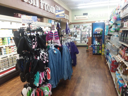 Grocery Store «Rays Food Place», reviews and photos, 1555 Oregon St, Port Orford, OR 97465, USA