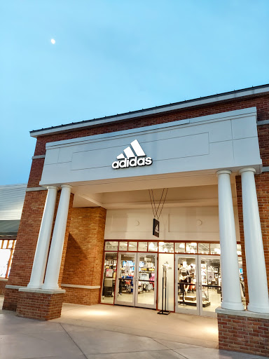 Adidas Outlet Store Leesburg, 241 Fort Evans Rd NE #897, Leesburg, VA 20176, USA, 