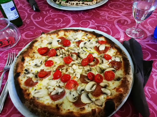 Pizzeria Oneida in Carlentini, Libero consorzio comunale di Siracusa