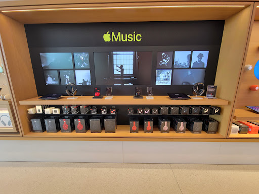 Computer Store «Apple Waterside Shops», reviews and photos, 5555 Tamiami Trail N, Naples, FL 34108, USA