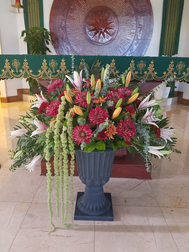 Florist «Artistic East Orlando Florist», reviews and photos, 9906 E Colonial Dr, Orlando, FL 32817, USA