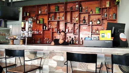 APOLO IV - Cafetería Bar