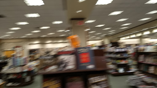 Book Store «Barnes & Noble», reviews and photos, 444 Broadway, Saugus, MA 01906, USA