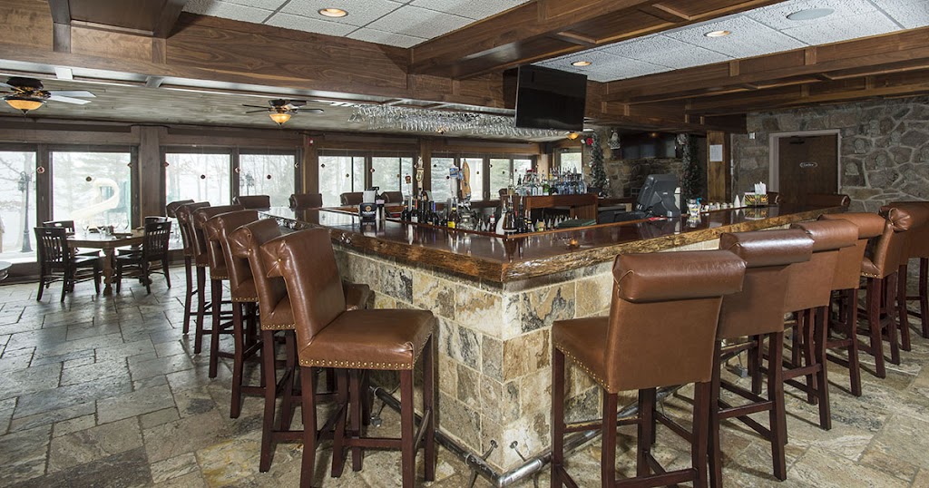 Dutch's At Silver Tree Restaurant 21550