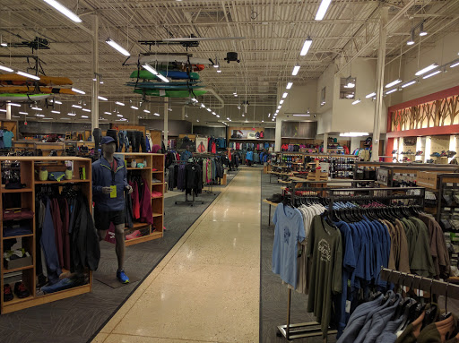 Camping Store «REI», reviews and photos, 7483 W Towne Way, Madison, WI 53719, USA