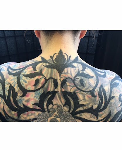 Tattoo Shop «Madame Lazonga Tattoo», reviews and photos, 1529 Western Ave, Seattle, WA 98101, USA