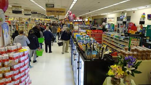 Shopping Mall «Aquidneck Shopping Centre», reviews and photos, 77 E Main Rd, Middletown, RI 02842, USA