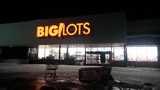 Big Lots, 650 Wolcott St, Waterbury, CT 06705, USA, 
