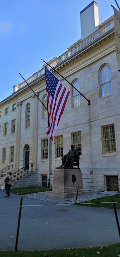 Monument «John Harvard Statue», reviews and photos, 1 Harvard Bus Tunnel, Cambridge, MA 02138, USA