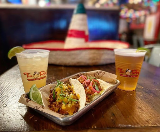 Live Music Bar «Tin Roof», reviews and photos, 3921 Shelbyville Rd, Louisville, KY 40207, USA