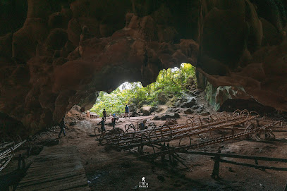 Madai Caves