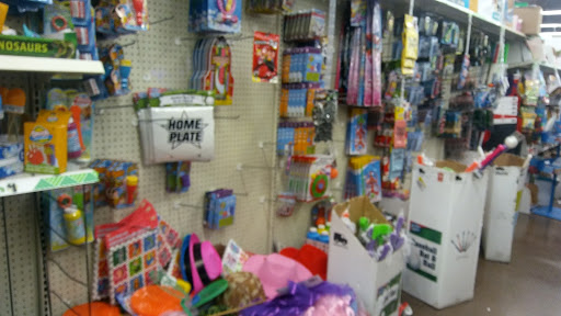 Dollar Store «Dollar Tree», reviews and photos, 2738 E 17th Ave, Springfield, TN 37172, USA