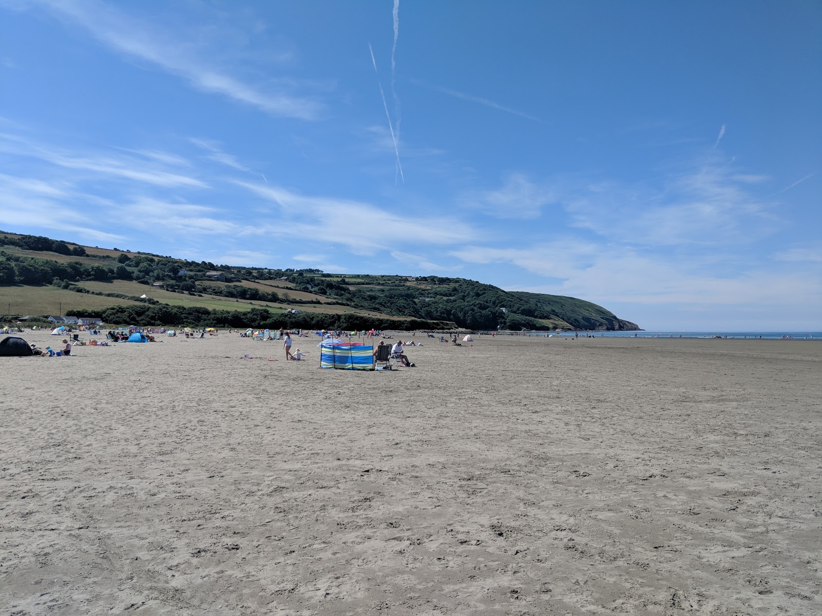 Poppit Sands beach的照片 具有非常干净级别的清洁度