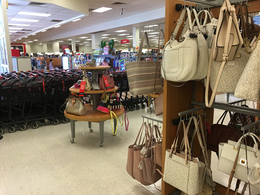 Department Store «T.J. Maxx», reviews and photos, 561 US-1, Edison, NJ 08817, USA