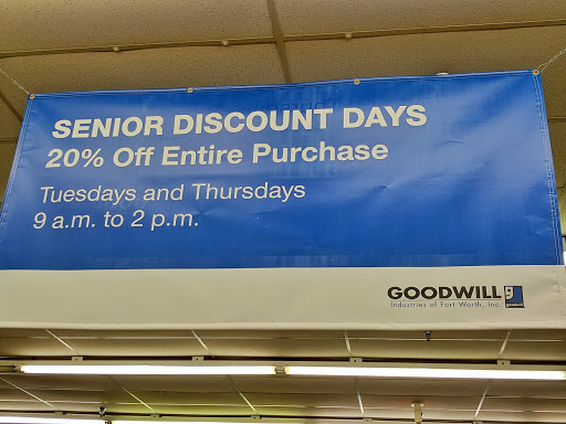 Thrift Store «Goodwill Super Store», reviews and photos, 825 W Pipeline Rd, Hurst, TX 76053, USA