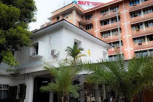 Sree Uthradom Thirunal (SUT) Hospital image