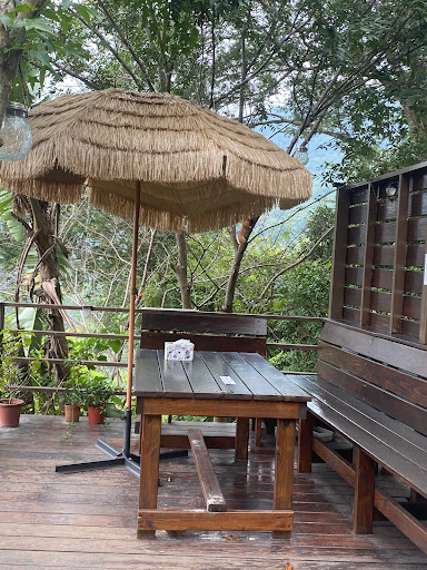 森鄰水岸景觀咖啡館