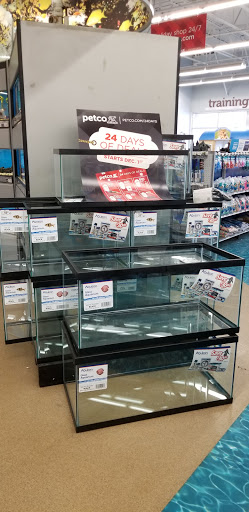 Pet Supply Store «Petco Animal Supplies», reviews and photos, 7040 Valley Creek Plaza, Woodbury, MN 55125, USA