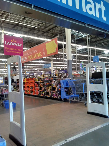 Department Store «Walmart Supercenter», reviews and photos, 415 Industrial Ave, Grinnell, IA 50112, USA