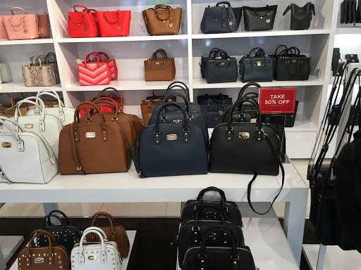 Fashion Accessories Store «Michael Kors», reviews and photos, 1650 Premium Outlet Blvd #1800, Aurora, IL 60502, USA