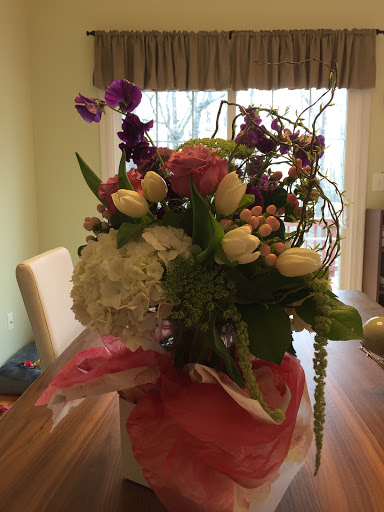 Florist «Lavender Fields», reviews and photos, 43930 Farmwell Hunt Plaza #120, Ashburn, VA 20147, USA