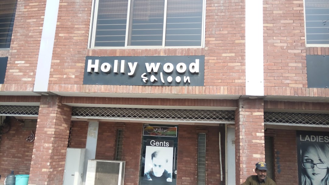 Hollywood Saloon