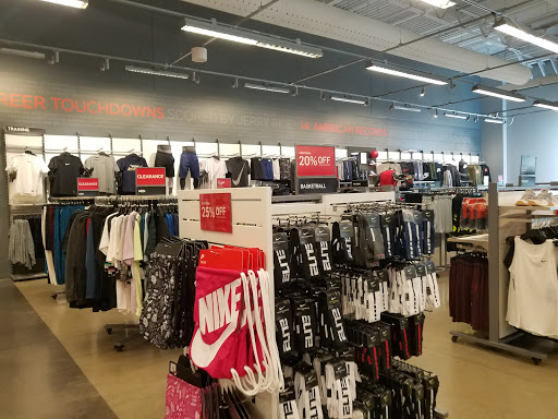 Clothing Store «Nike Factory Store», reviews and photos, 7105 Mills Civic Pkwy #140, West Des Moines, IA 50266, USA