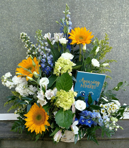 Florist «Broad Brook Gardens», reviews and photos, 938 Sullivan Ave, South Windsor, CT 06074, USA