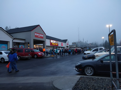Grocery Store «Grocery Outlet Bargain Market», reviews and photos, 16261 US-101 #17, Brookings, OR 97415, USA