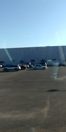 Warehouse «Pet Supplies Plus», reviews and photos, 1510 E 4th St Rd, Seymour, IN 47274, USA