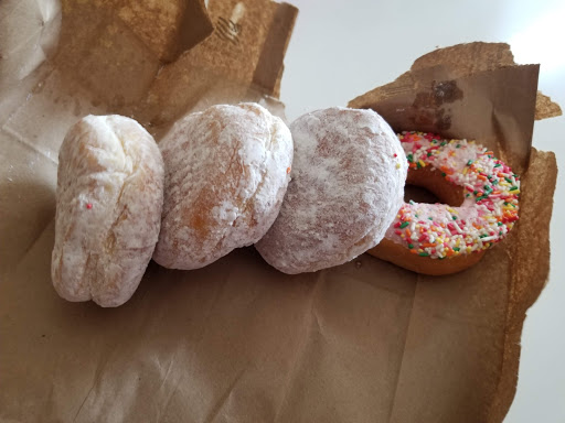 Donut Shop «Aurora Donuts», reviews and photos, 13201 Aurora Ave N, Seattle, WA 98133, USA