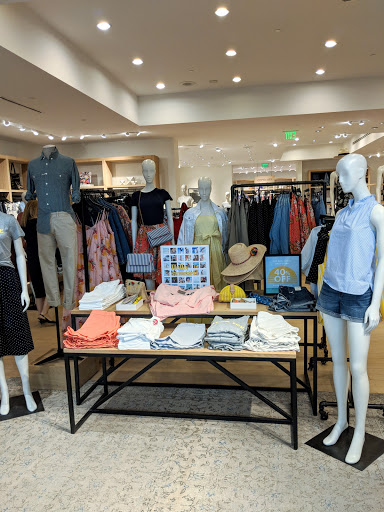 Clothing Store «J.Crew», reviews and photos, 2801 W Big Beaver Rd, Troy, MI 48084, USA