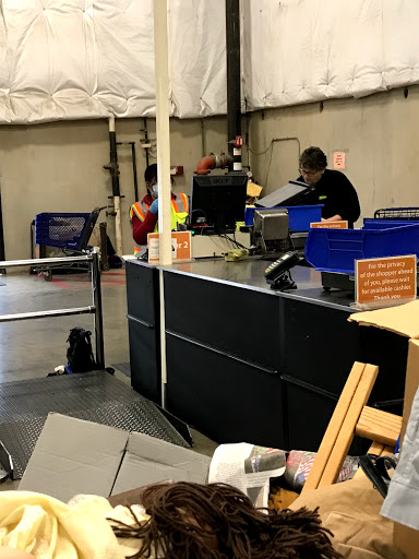 Thrift Store «Goodwill Outlet», reviews and photos, 1765 6th Ave S, Seattle, WA 98134, USA